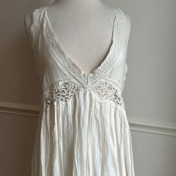 Free People Carla White Cotton Lace Maxi Dress V-neck Size Small NWT - Picture 4 of 10
